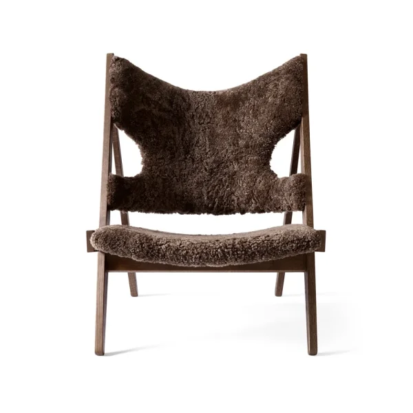 Audo Copenhagen Chaise lounge Knitting peau de mouton curly root marron foncé, structure en chêne foncé lasuré