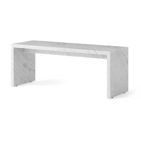 Audo Copenhagen Table d’appoint Plinth Bridge Carrara