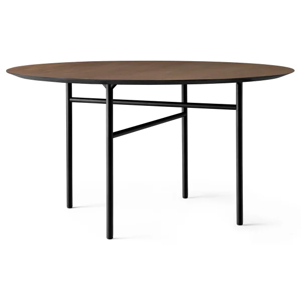 Audo Copenhagen Table ronde Snaregade Chêne teinté noir-foncé, Ø138 cm