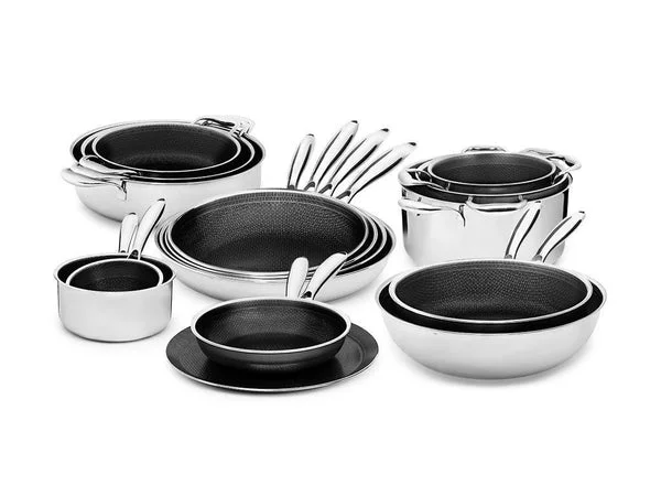 Batterie de cuisine - 16 pièces