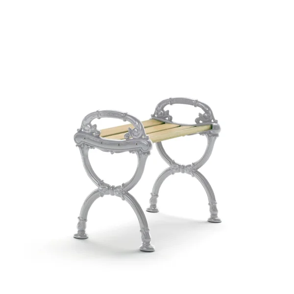 Byarums bruk Tabouret Byarum Imprégnation de pin, structure en aluminium brut