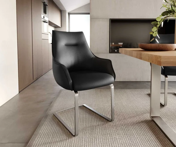 Cantilever Alja-Flex avec accoudoirs cuir de vache noir pied cantilever plat acier inoxydable brossé ressorts ensachés