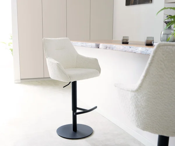 Chaise-de-bar Alja-Flex Bouclé Blanc Pied pivotant réglable en hauteur Métal noir pivotant Ressorts ensachés