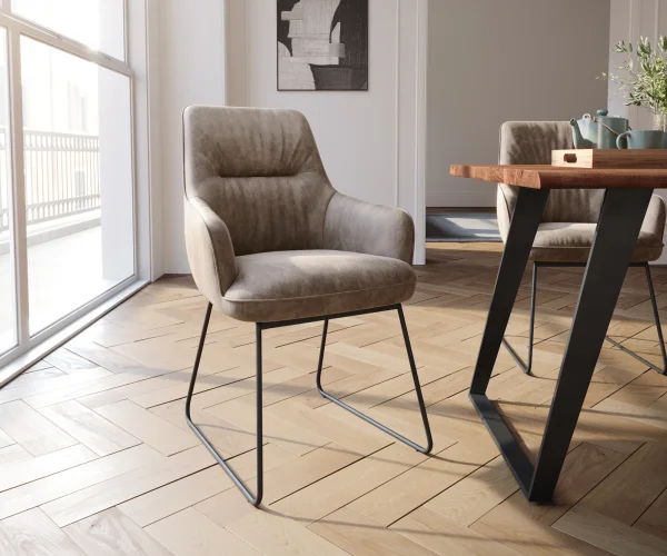 Chaise-de-salle-à-manger Zelia-Flex avec accoudoirs microvelours taupe vintage pied trapèze noir ressorts ensachés