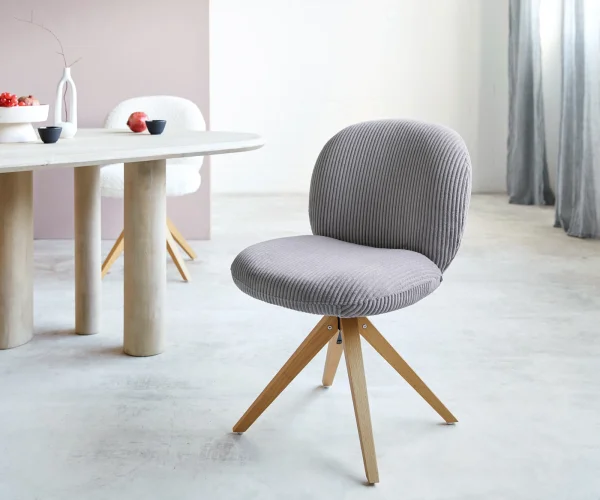 Chaise-pivotante Nube-Flex côtelé gris argenté pied en bois angulaire naturel pivotement sur 180° ressorts ensachés