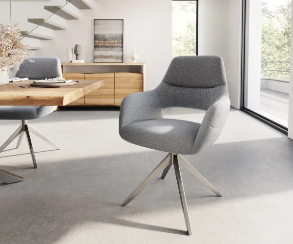 Chaise-pivotante Yago-Flex avec accoudoirs tissu texturé gris clair cadre croisé large acier inoxydable pivote sur 360°