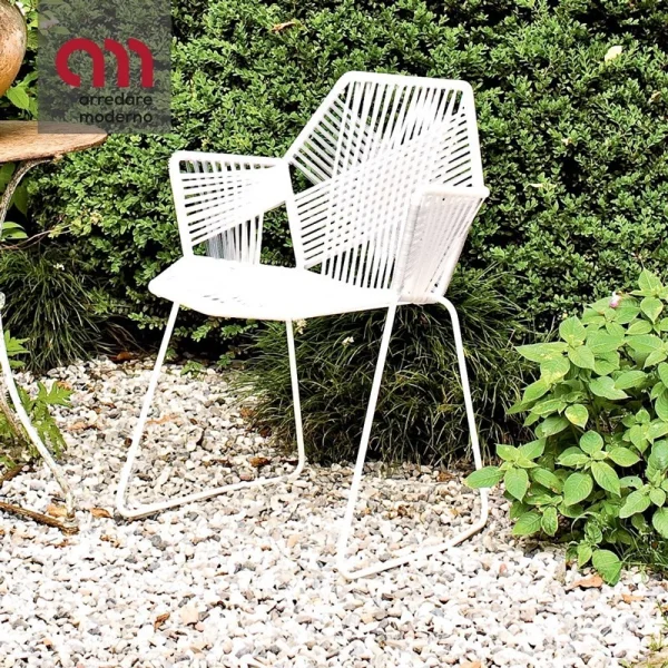 Chaise Tropicalia Moroso avec accoudoirs