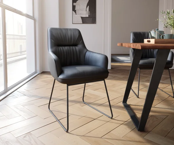 Fauteuil Zelia-Flex avec accoudoirs cuir véritable noir cadre patin noir ressorts ensachés