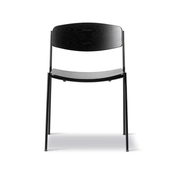 Fredericia Furniture Chaise Lynderup 3080 Frêne noir-pieds acier noir