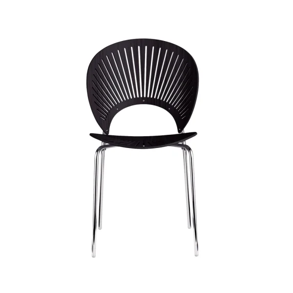 Fredericia Furniture Chaise Trinidad 3398 Frêne teinté noir, pieds chrome