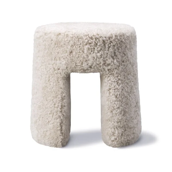 Fredericia Furniture Pouf Sequoia Peau de mouton Moonlight