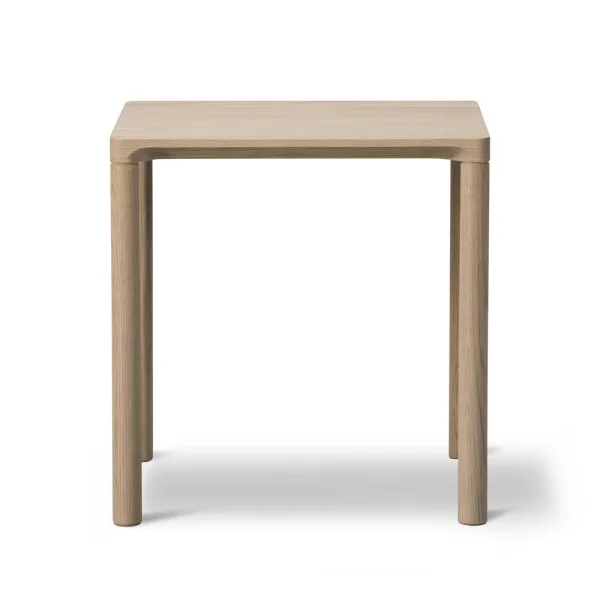 Fredericia Furniture Table d’appoint Piloti 6700 Chêne laqué-hauteur 41 cm