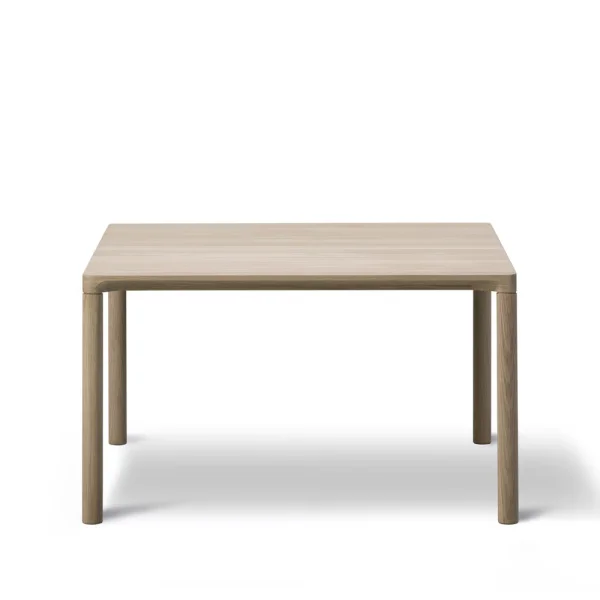 Fredericia Furniture Table d’appoint Piloti 6725 Chêne laqué-hauteur 41 cm