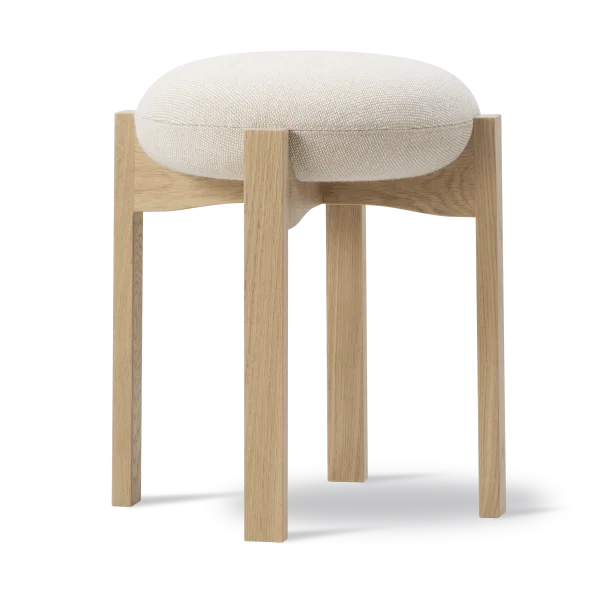 Fredericia Furniture Tabouret Pioneer bas Hallingdal 200-chêne laqué