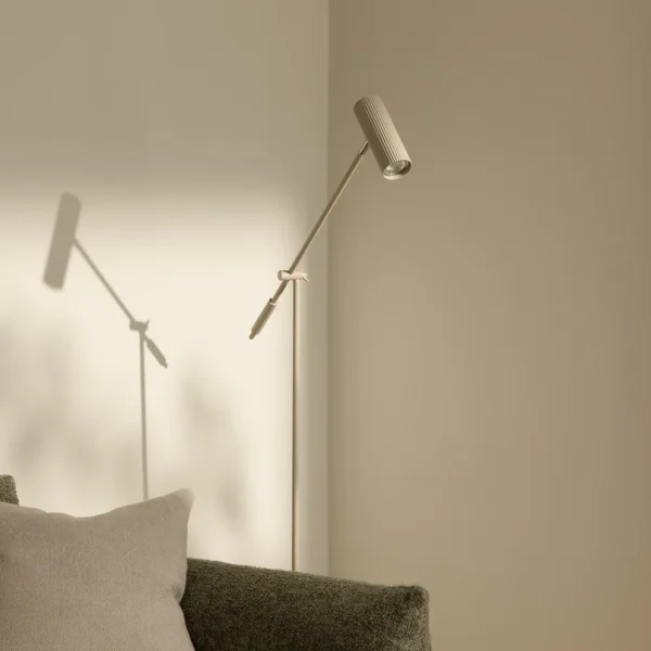 Globen Lighting - Lampe sur pied Hubble Read beige métal