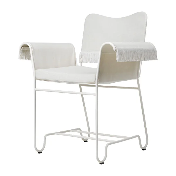 GUBI Chaise à accoudoirs Tropique avec franges White semi matt-Leslie 06