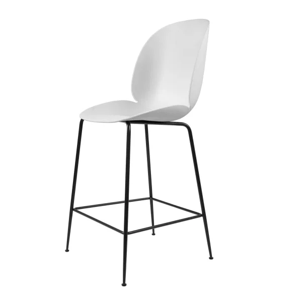 GUBI Chaise de bar Beetle plastique pieds noirs blanc