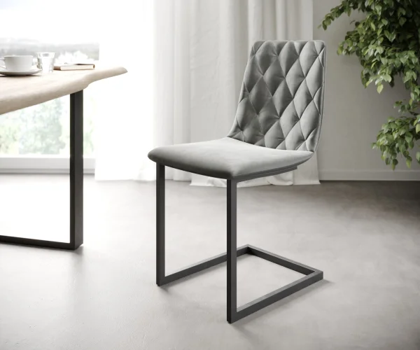 L'ensemble-de-4-chaises Trado-Adesso gris clair velours cantilever