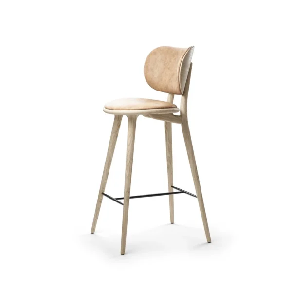 Mater Chaise de bar haute Mater High Stool Backrest cuir naturel, support en chêne laqué mat