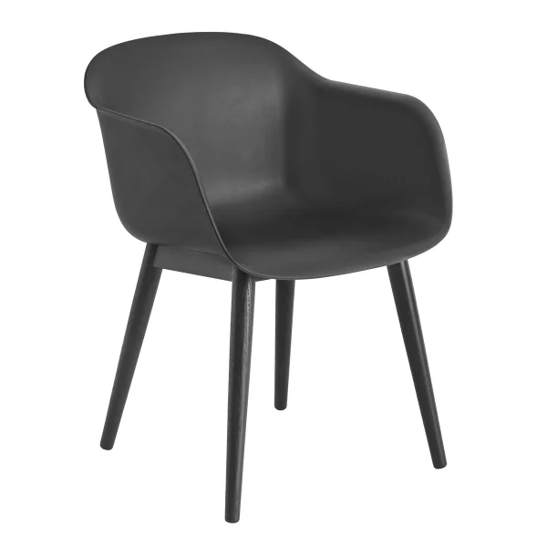 Muuto Chaise Fiber Chair avec accoudoir et pieds en bois Anthracite Black (plastic)