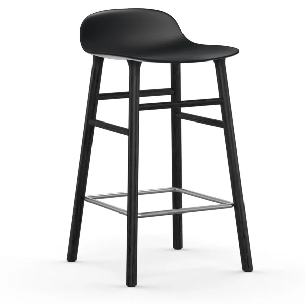 Normann Copenhagen Chaise de bar Form Chair pieds en chêne laqués 65 cm noir