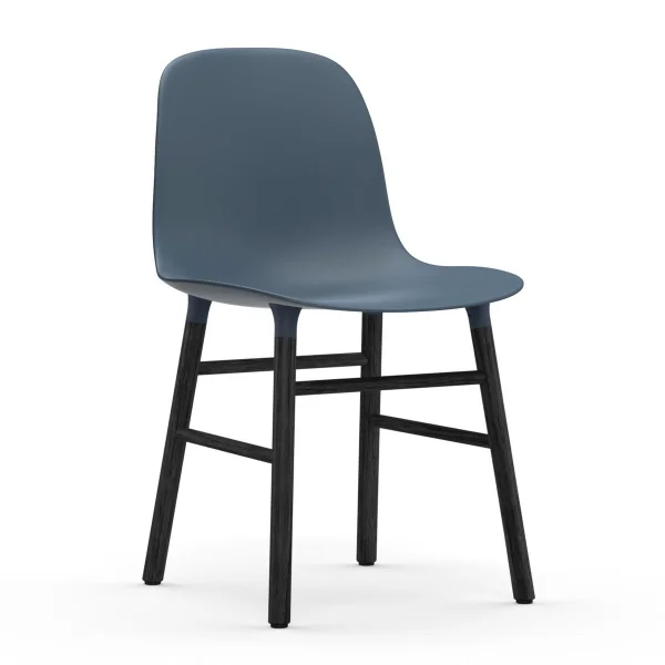 Normann Copenhagen Chaise Form pieds noirs Bleu