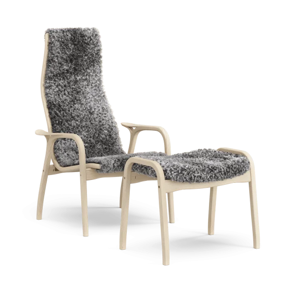 Swedese Fauteuil et repose-pieds Lamino Anniversary Edition Pin blanc-peau de mouton du Gotland