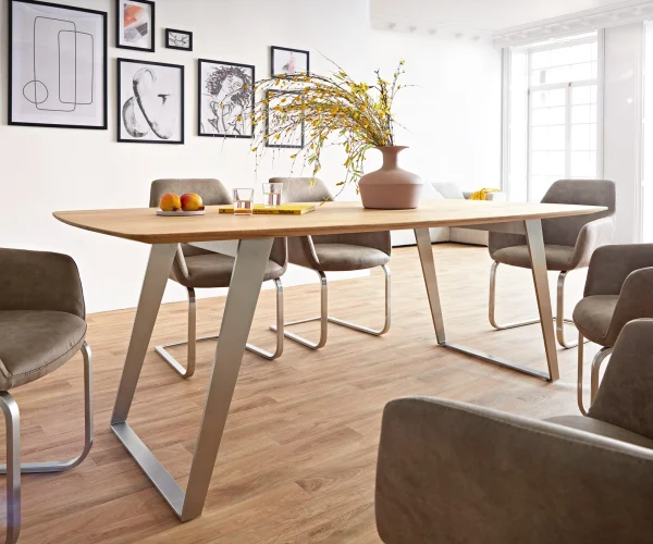 Table à manger Edge Boot 200x100x2,5-3 chêne nature acier inoxydable inclinée bord suisse