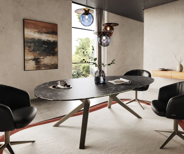 Table à manger Edge Ovale 220x120 Laminam® Céramique Nero Greco Anthracite Zenthara anguleux Métal finition à effet Titane