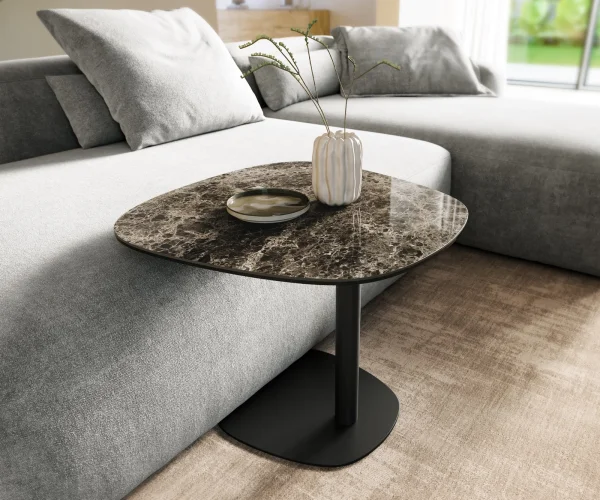 Table basse Edge Boot 60x60 cm céramique Laminam® Emperador Extra Lucidato brun foncé Eleny métal noir